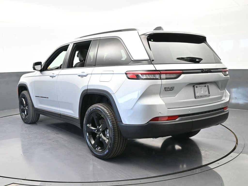 New 2026 Silver Zynith Jeep Limited image 4