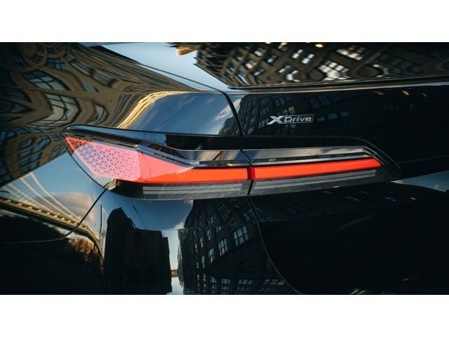 2025 BMW 7 Series 760i xDrive 8