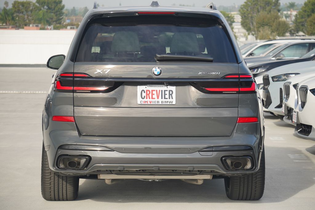 Thumbnail: 2026 BMW X7 - 6