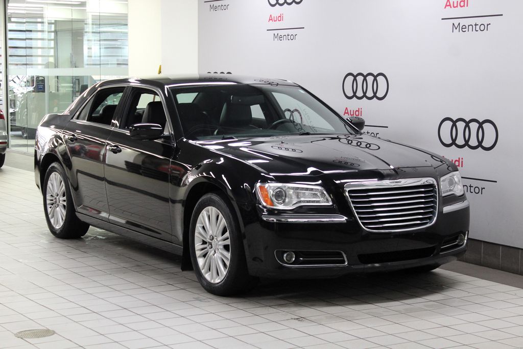 Thumbnail: 2013 Chrysler 300 - 8