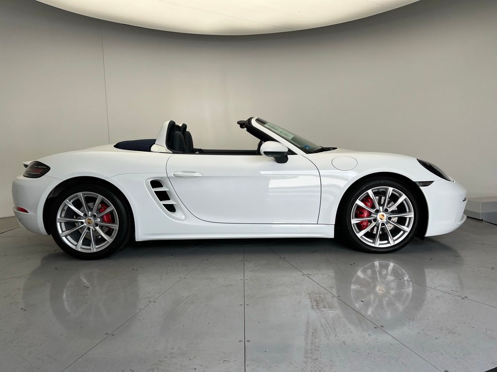 Thumbnail: 2024 Porsche 718 Boxster - 23