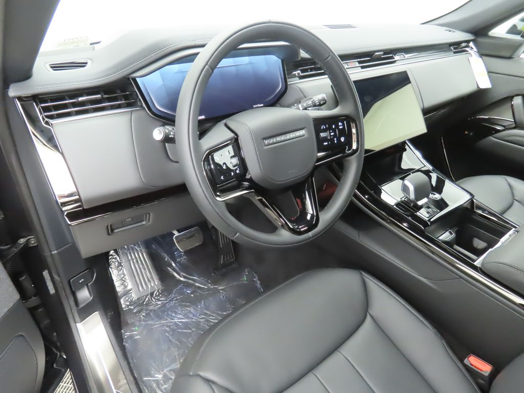 Thumbnail: 2026 Land Rover Range Rover Sport - 9