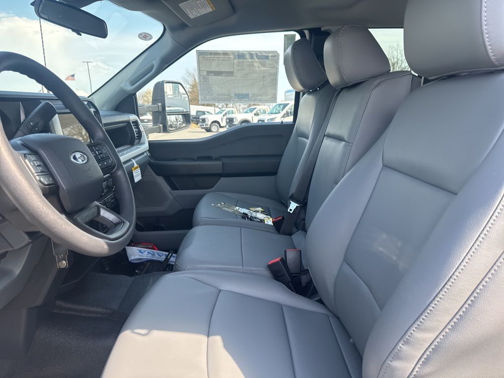 2026 Ford F-350 Chassis XL