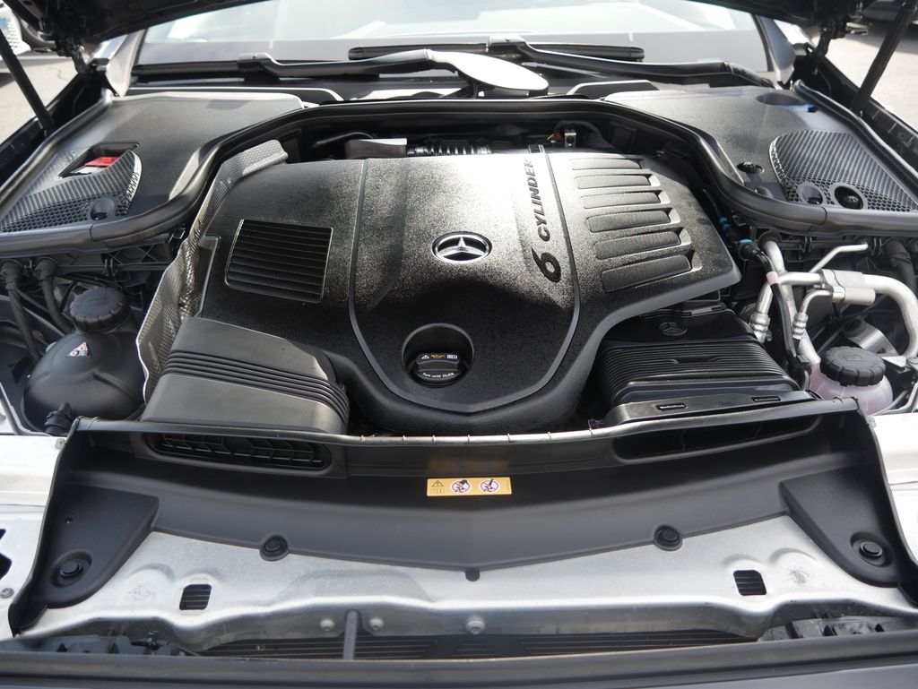 Thumbnail: 2022 Mercedes-Benz E-Class - 11