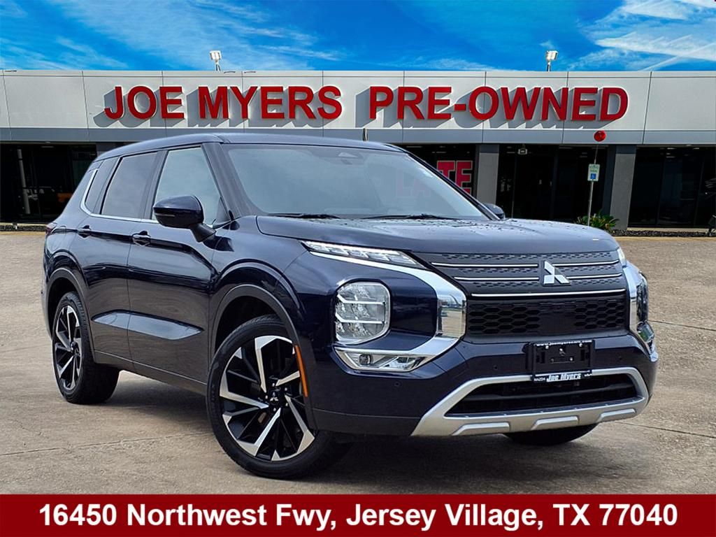 2024 Mitsubishi Outlander SE  at North Houston Mitsubishi