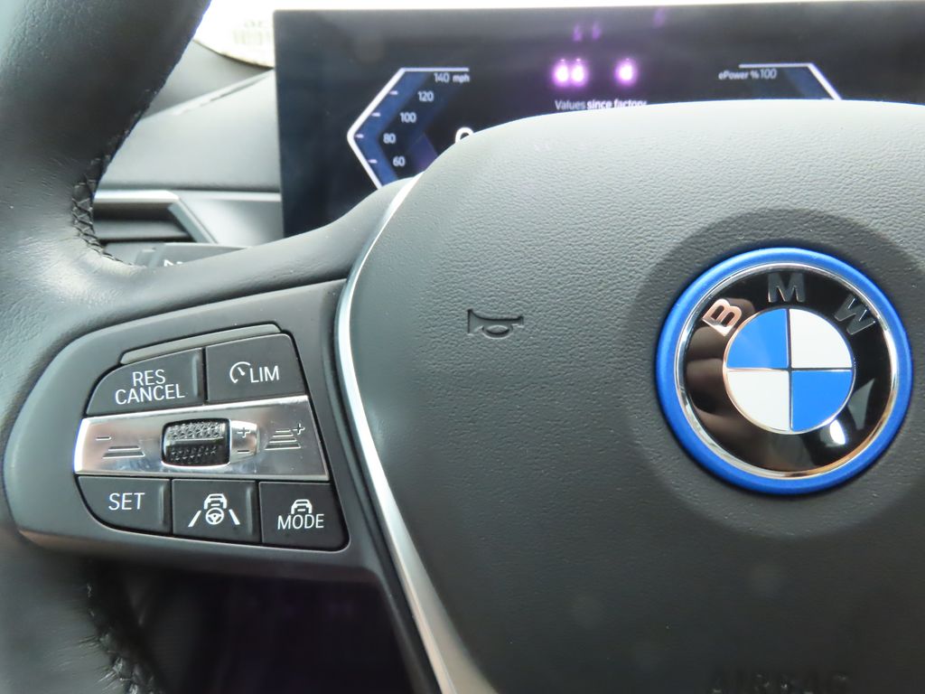 Thumbnail: 2023 BMW i4 - 11