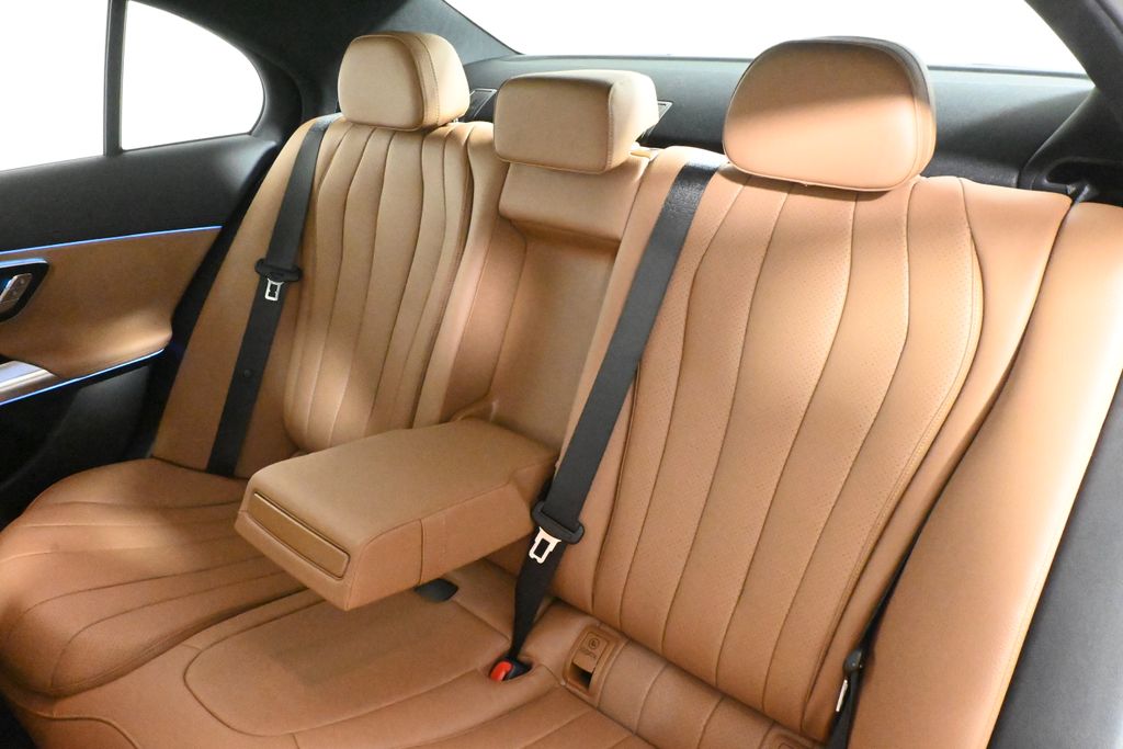 Thumbnail: 2026 Mercedes-Benz E-Class - 4