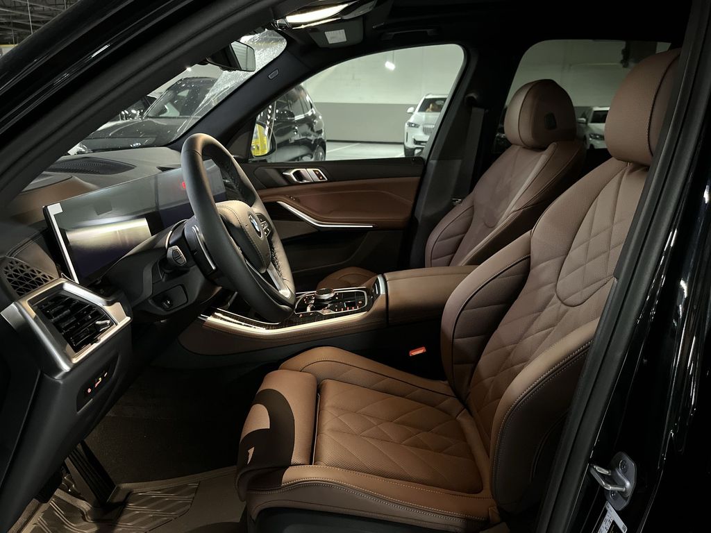 Thumbnail: 2026 BMW X5 - 11