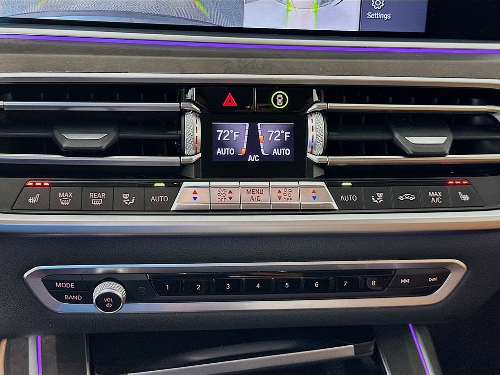 Thumbnail: 2021 BMW X7 - 16