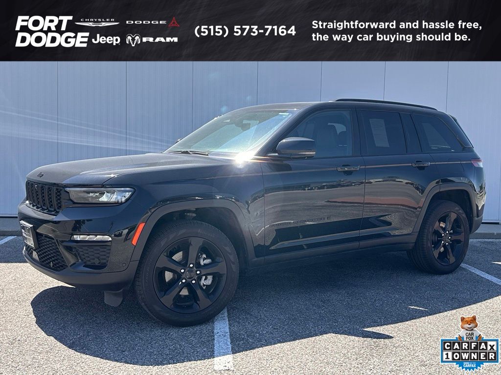 Diamond Black Crystal Pearlcoat 2024 Jeep Grand Cherokee SUV / Crossover Four-Wheel Drive 8-Speed Automatic