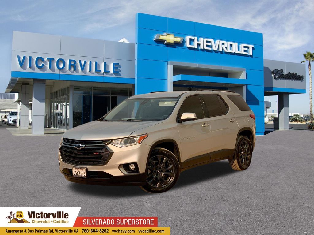 Silver Ice Metallic 2020 Chevrolet Traverse SUV / Crossover Front-Wheel Drive 9-Speed Automatic