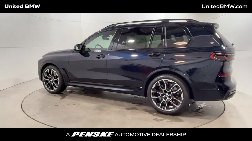 2025 BMW X7 M60i 6