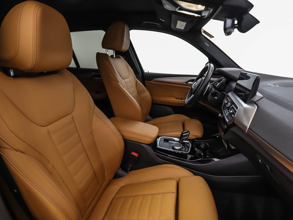 Thumbnail: 2022 BMW X3 - 31