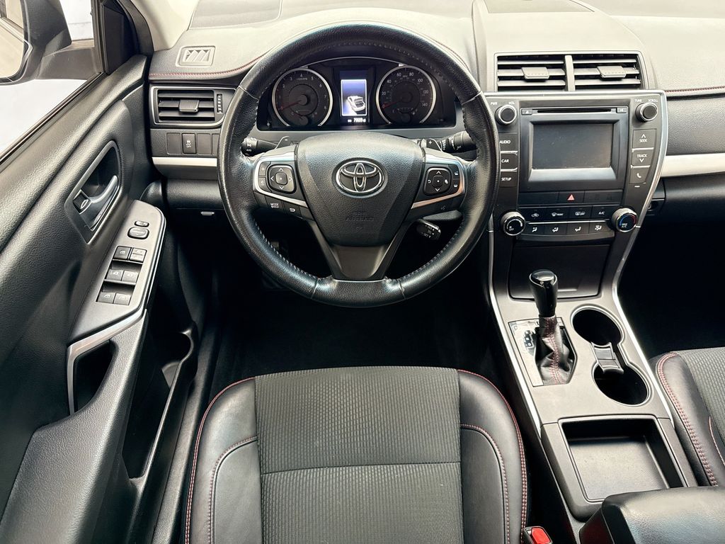 Thumbnail: 2016 Toyota Camry - 10