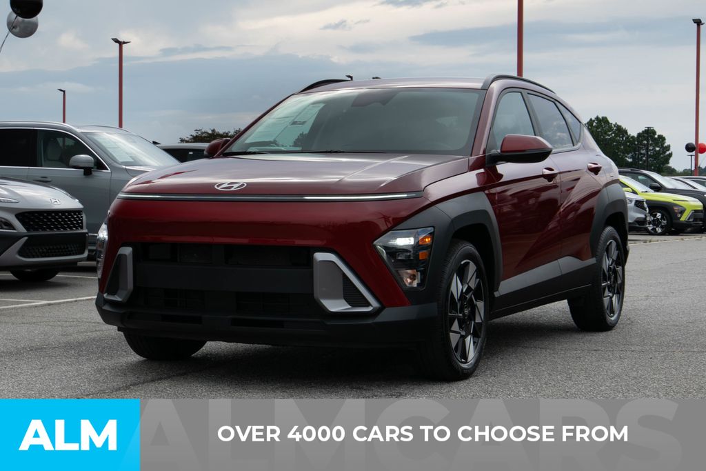 2025 Hyundai Kona SEL photo 2