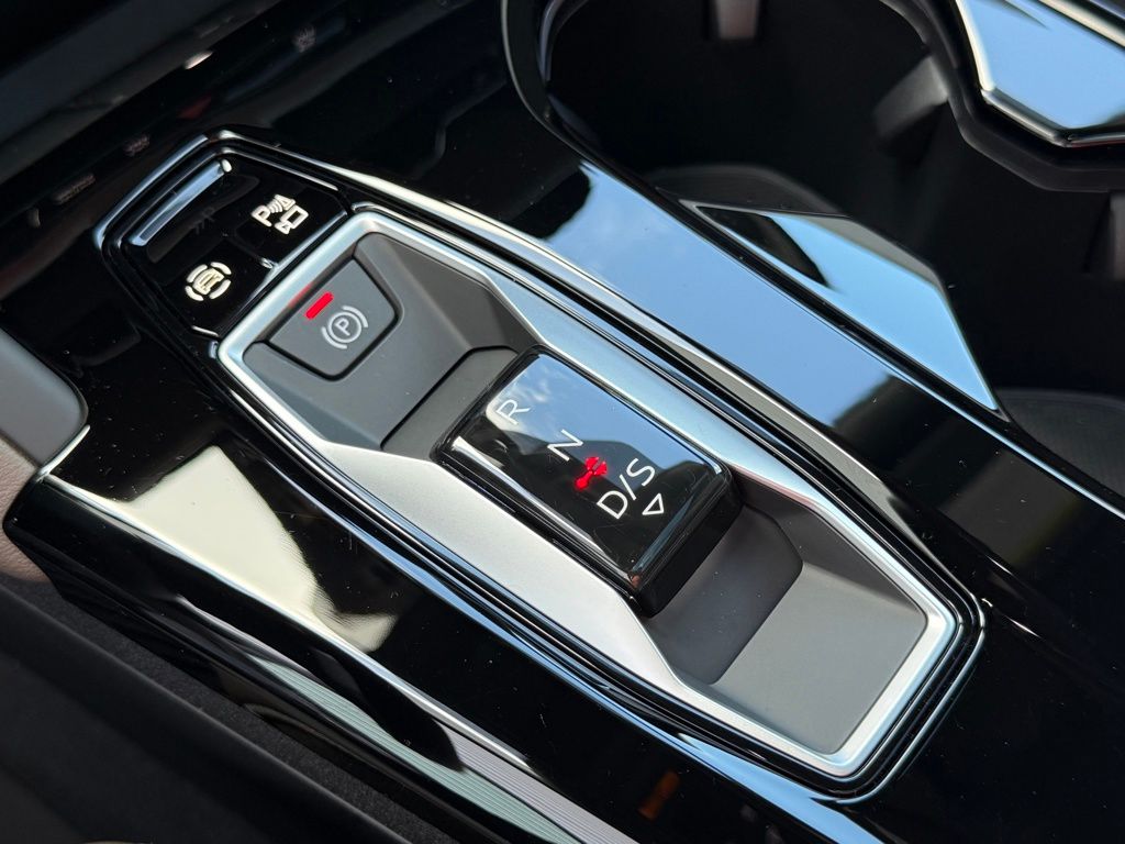 New 2025 Blue Audi 2.0T Premium Plus image 31