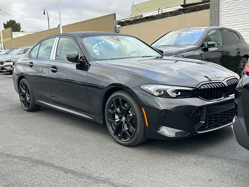 Thumbnail: 2026 BMW 3 Series - 2