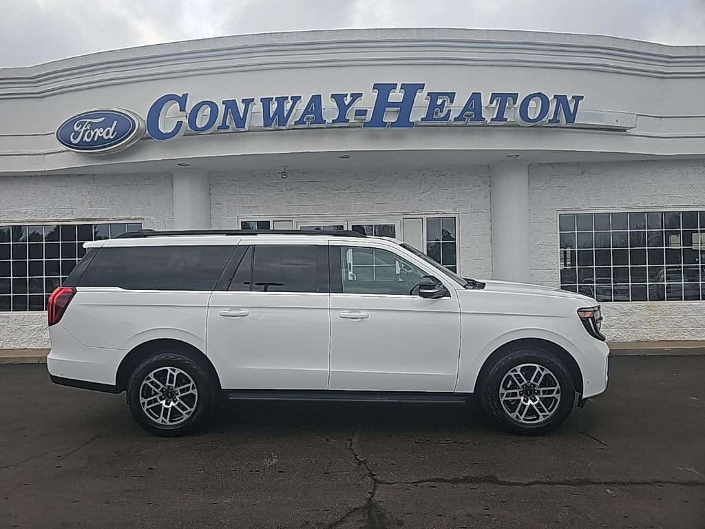 2025 Ford Expedition MAX Active 4WD