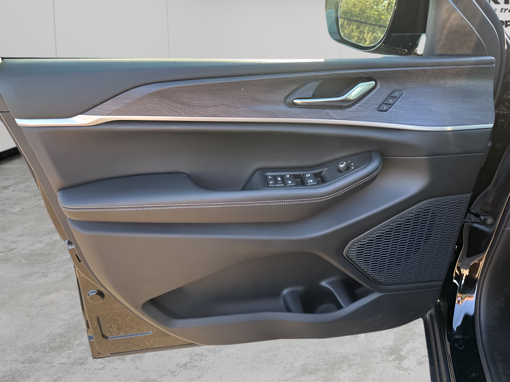 New Car 2025 Jeep Grand Cherokee  Limited For Sale Under $50,000 In Austin, Texas