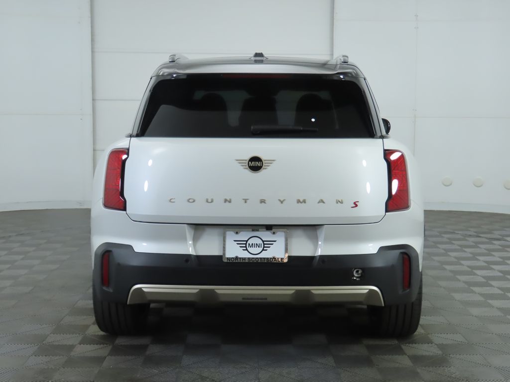 2025 MINI Cooper Countryman Iconic 6