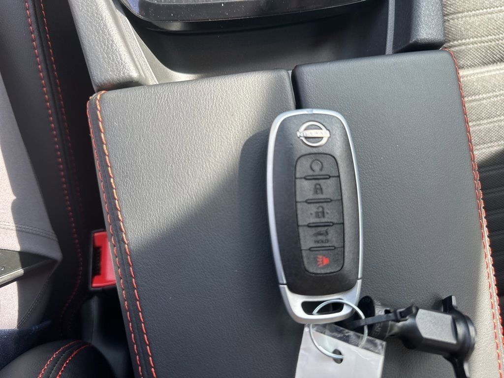 2025 Everest White Pearl Nissan Rogue Rock Creek AWD SUV