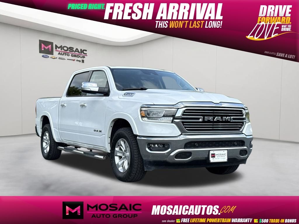 Bright White Clearcoat 2022 RAM 1500 Pickup Truck Four-Wheel Drive 8-Speed Automatic