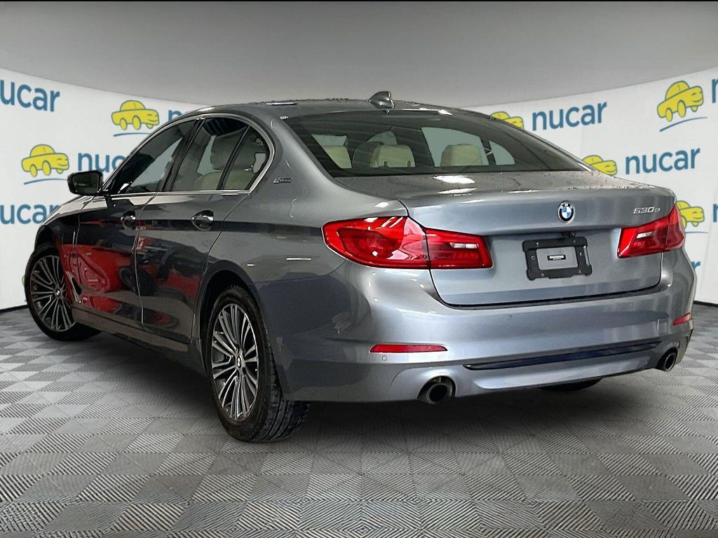 2019 BMW 5 Series — photo 4