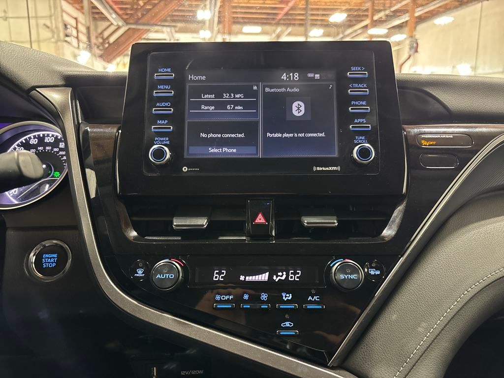 2022 Toyota Camry LE photo
