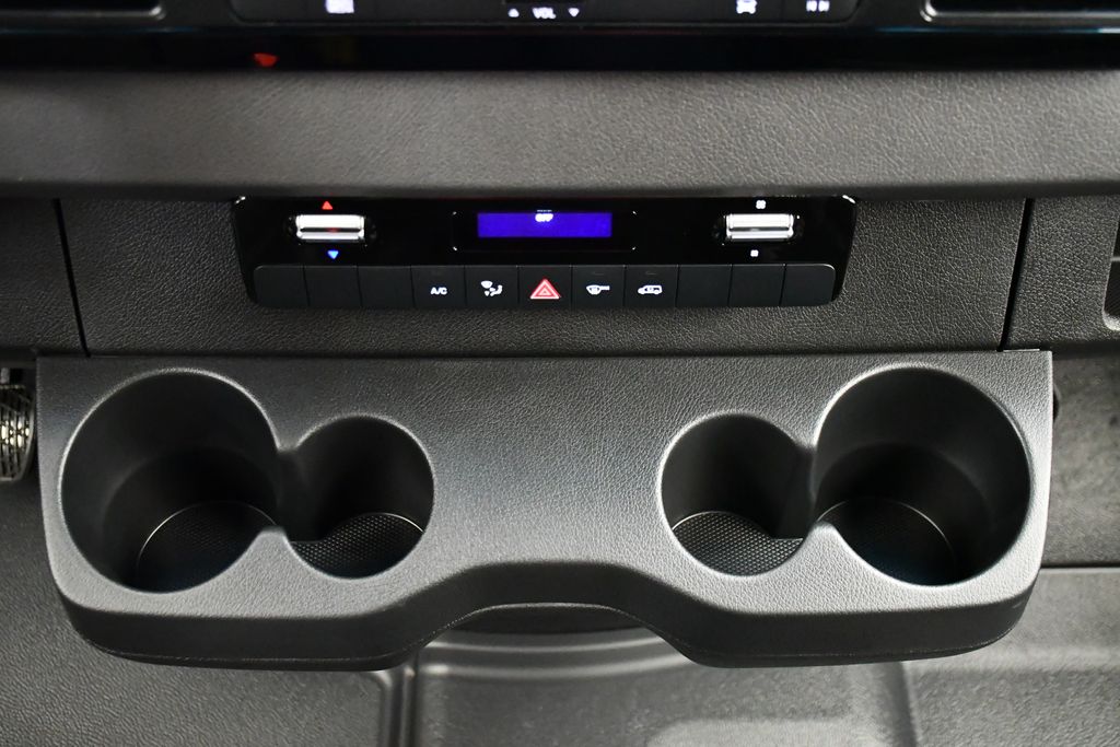 Thumbnail: 2026 Mercedes-Benz Sprinter - 19