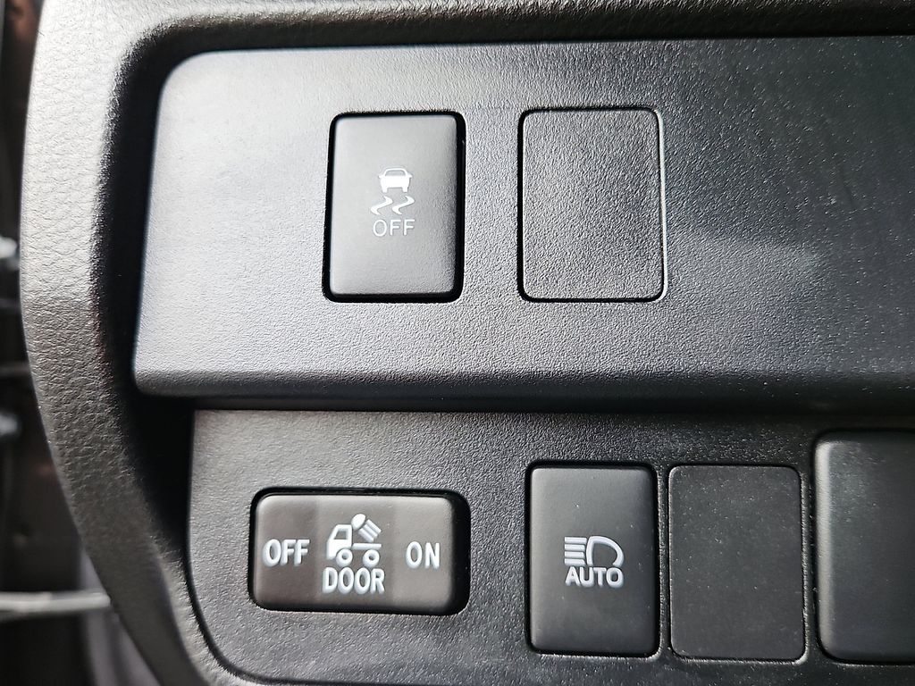 Thumbnail: 2023 Toyota Tacoma - 26