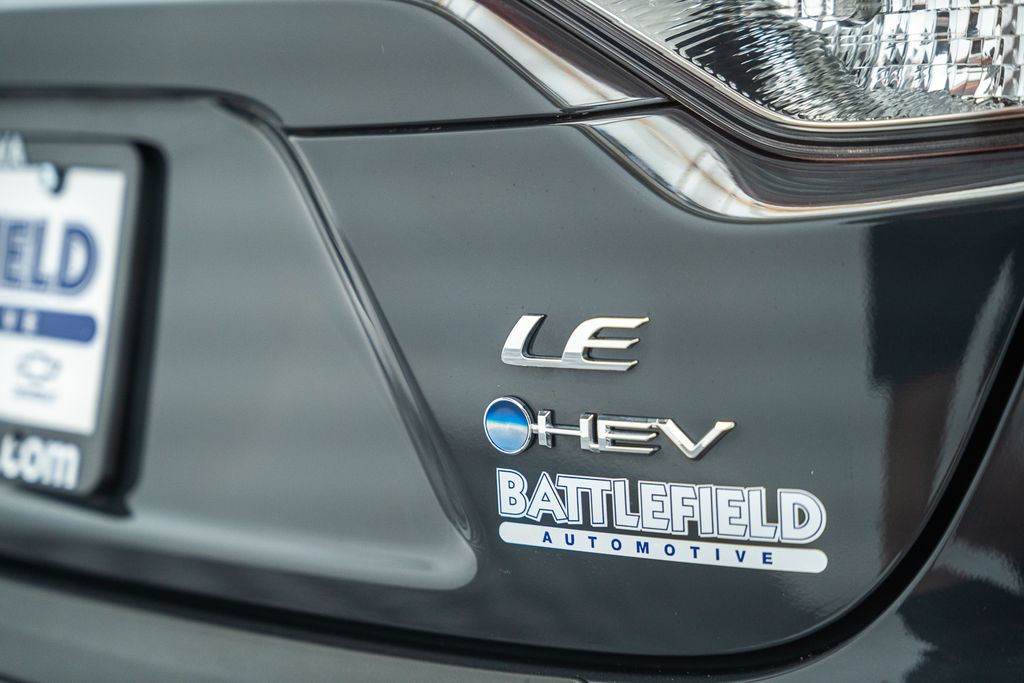 ToyotaCorolla Hybrid9