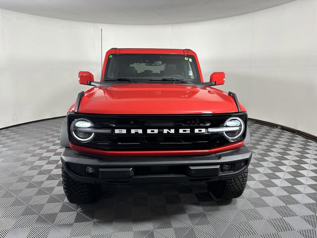 2024 Ford Bronco Outer Banks 2