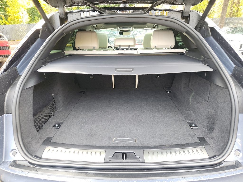 Thumbnail: 2022 Land Rover Range Rover Velar - 30