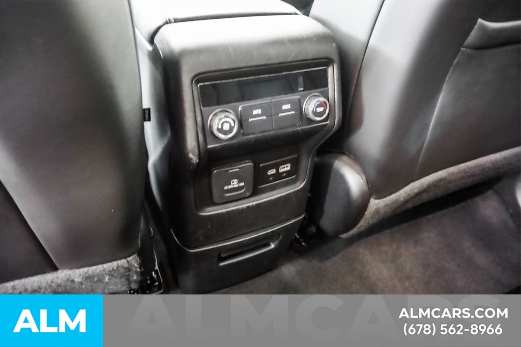 Used 2023 White GMC SLT image 58