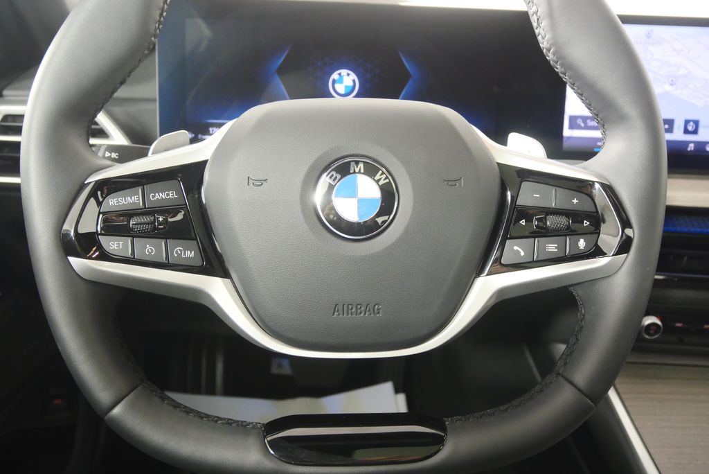 Thumbnail: 2025 BMW 3 Series - 18