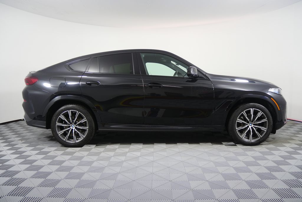 Thumbnail: 2025 BMW X6 - 2