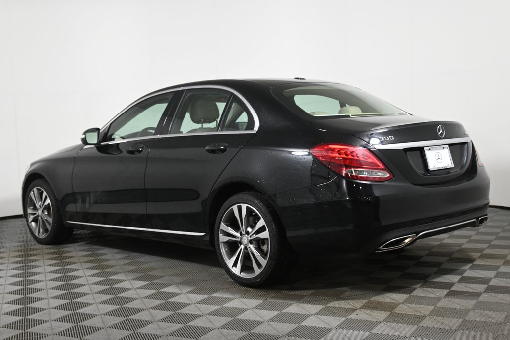 Thumbnail: 2015 Mercedes-Benz C-Class - 8