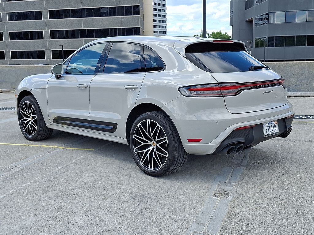 2024 Porsche Macan T 3