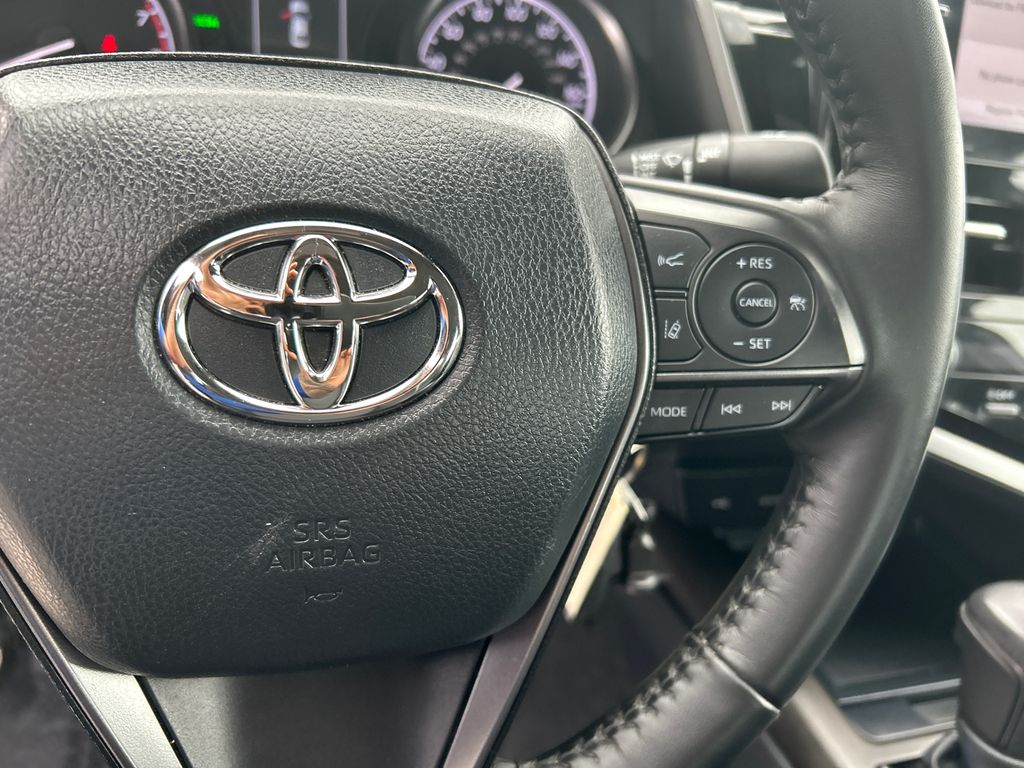 2023 Toyota Camry SE 14