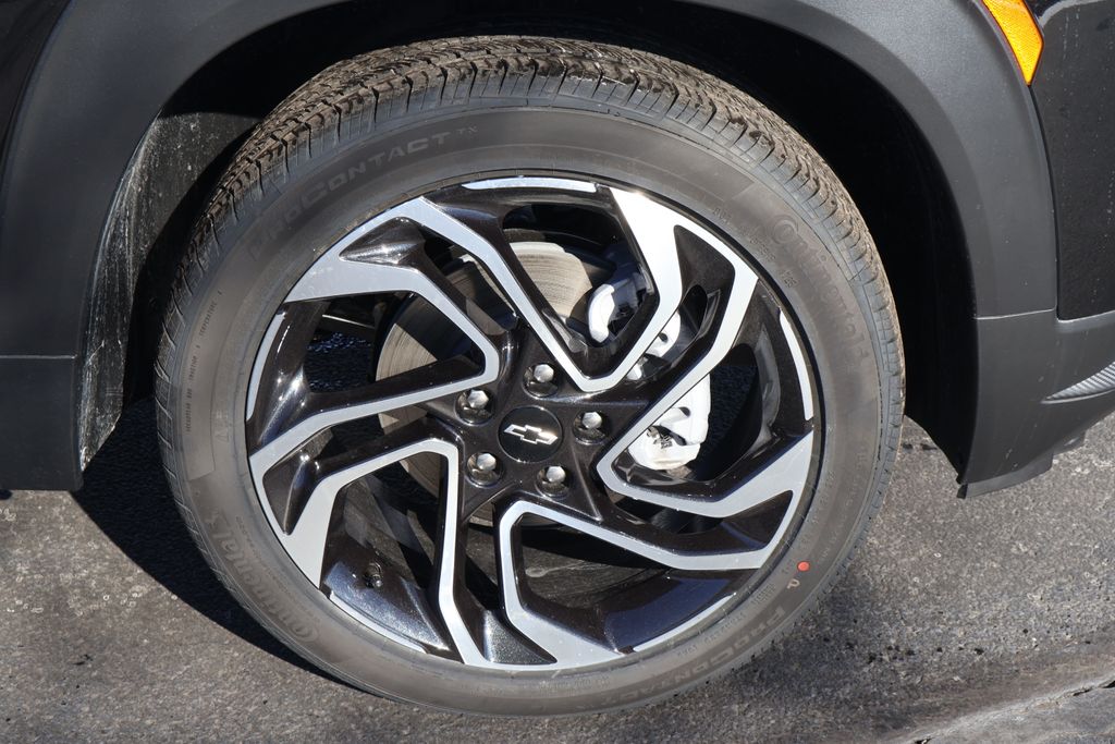 Thumbnail: 2026 Chevrolet TrailBlazer - 11