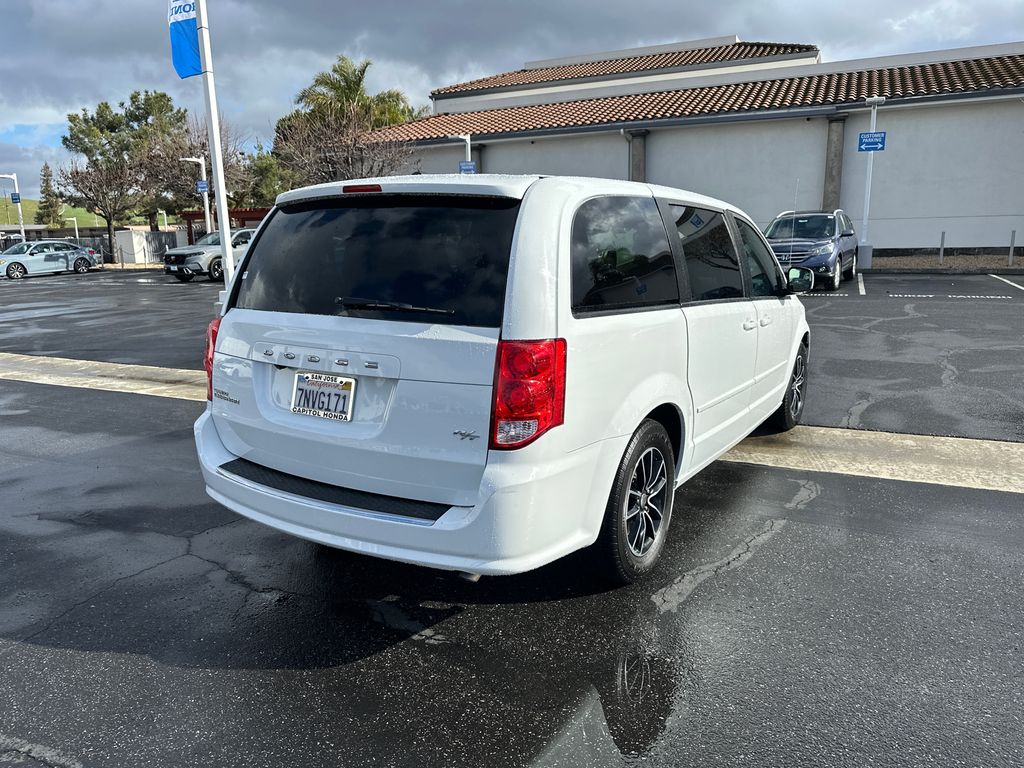 2015 Dodge Grand Caravan R/T 6