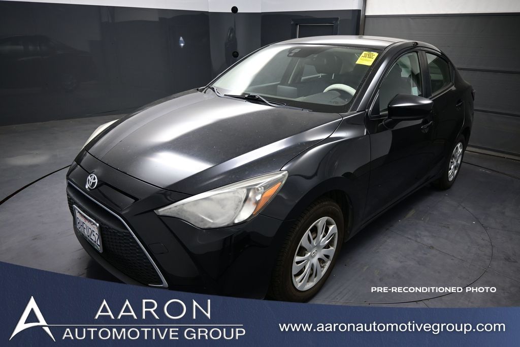 Stealth 2019 Toyota Yaris L Sedan FWD Sedan Front-Wheel Drive 6-Speed Automatic