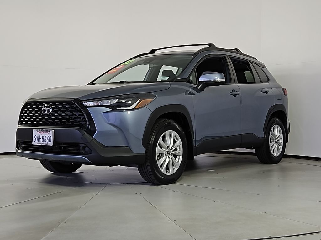 Thumbnail: 2022 Toyota Corolla Cross - 2