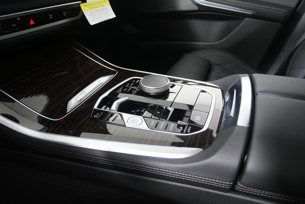 Thumbnail: 2026 BMW X5 - 25