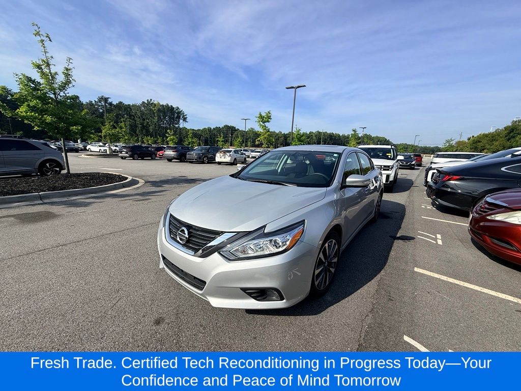 Brilliant Silver 2016 Nissan Altima Sedan Front-Wheel Drive Continuously Variable Transmission