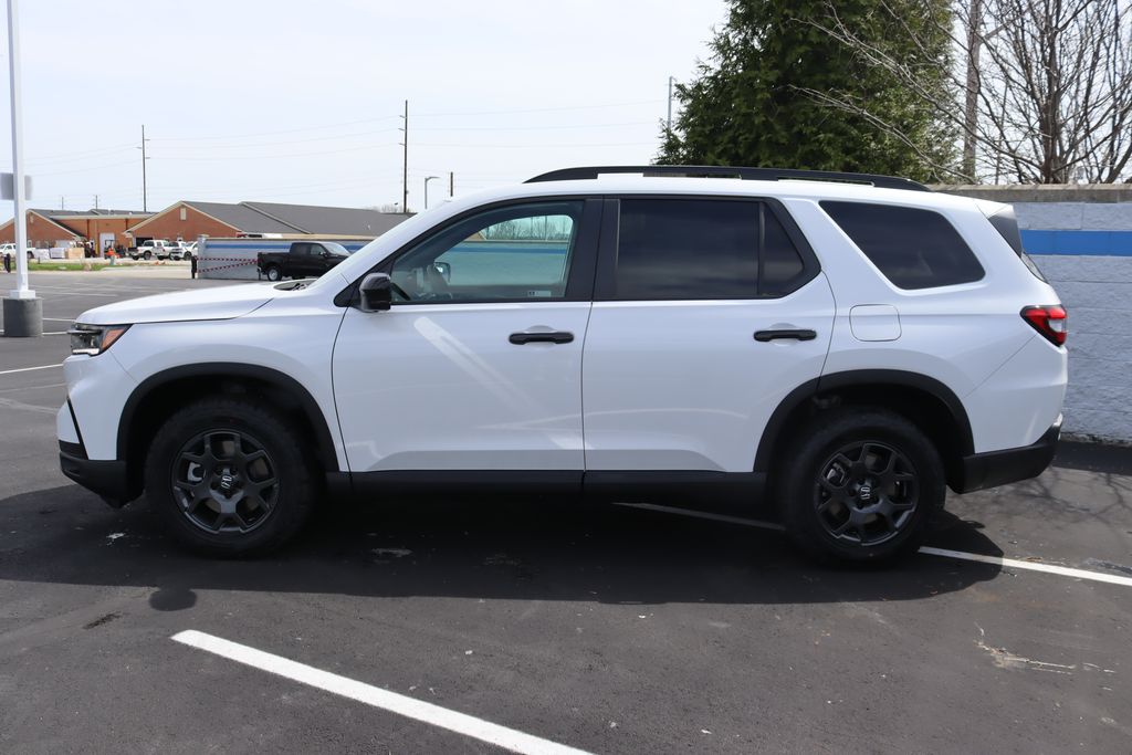 2025 Honda Pilot TrailSport 2