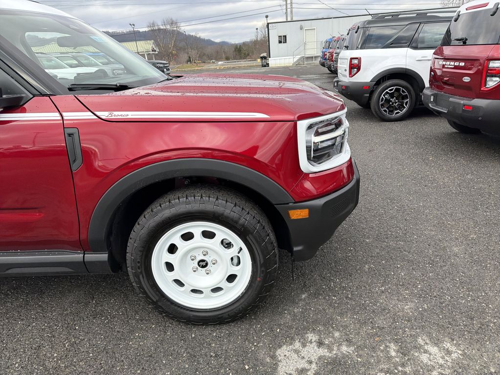 View vehicle photo 4
