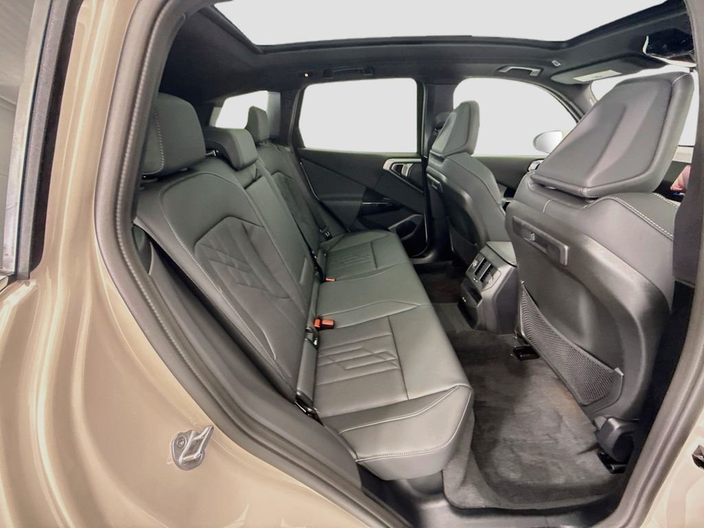 Thumbnail: 2026 BMW X3 - 21