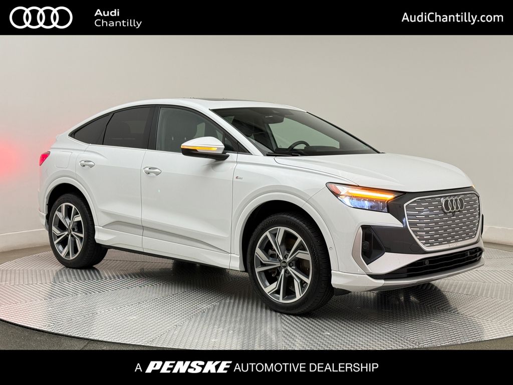 Thumbnail: 2023 Audi Q4 e-tron - 1