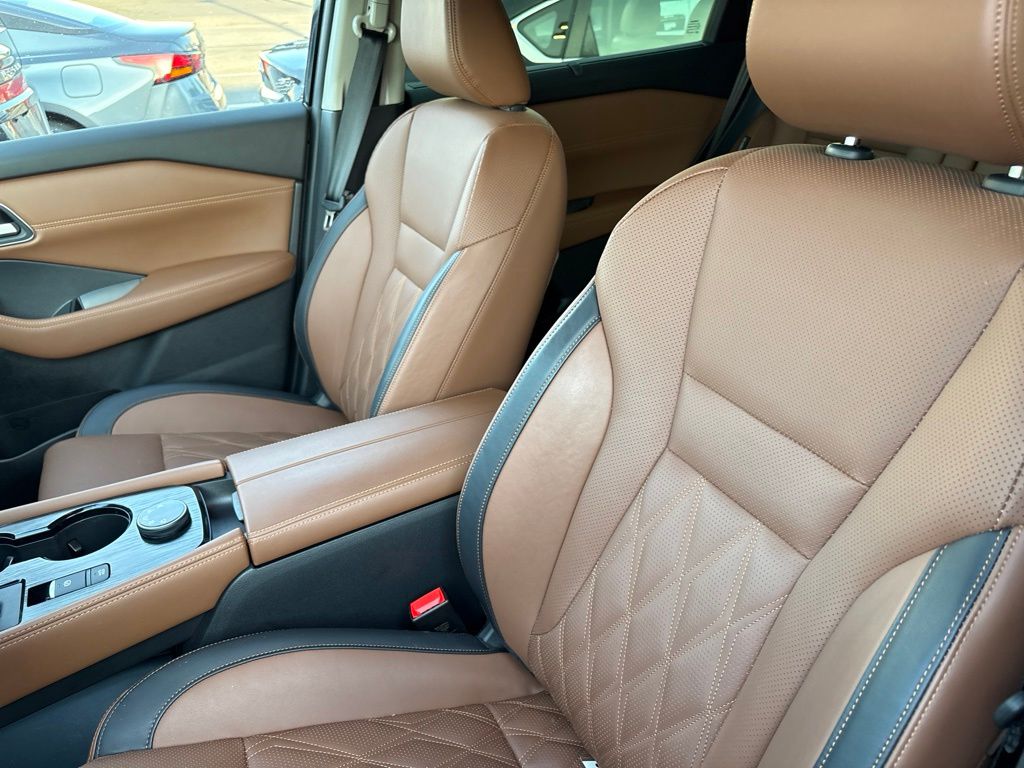 2026 Nissan Rogue — photo 7